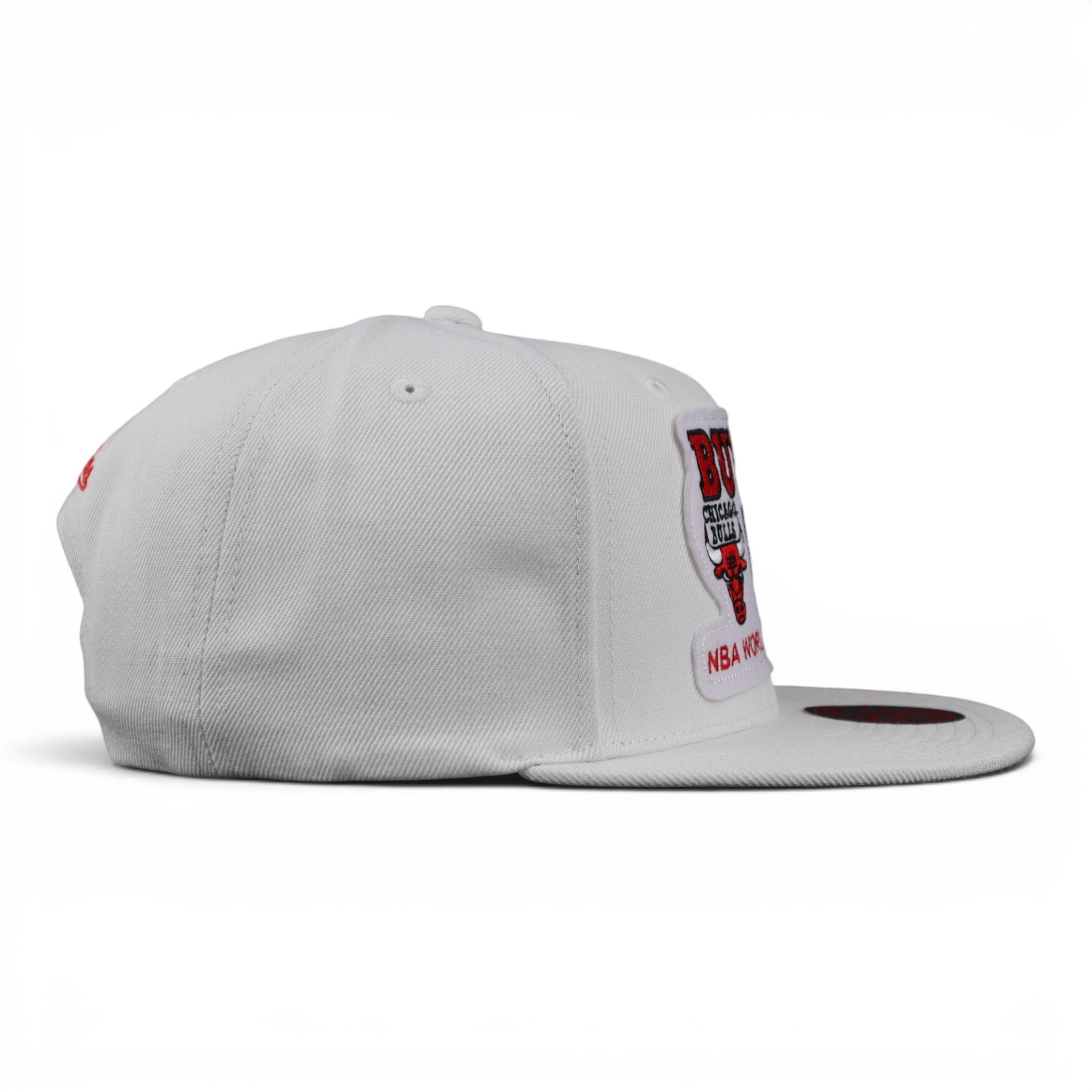 GORRA MITCHELL & NESS BULLS 91 CHAMPS HWC WHT
