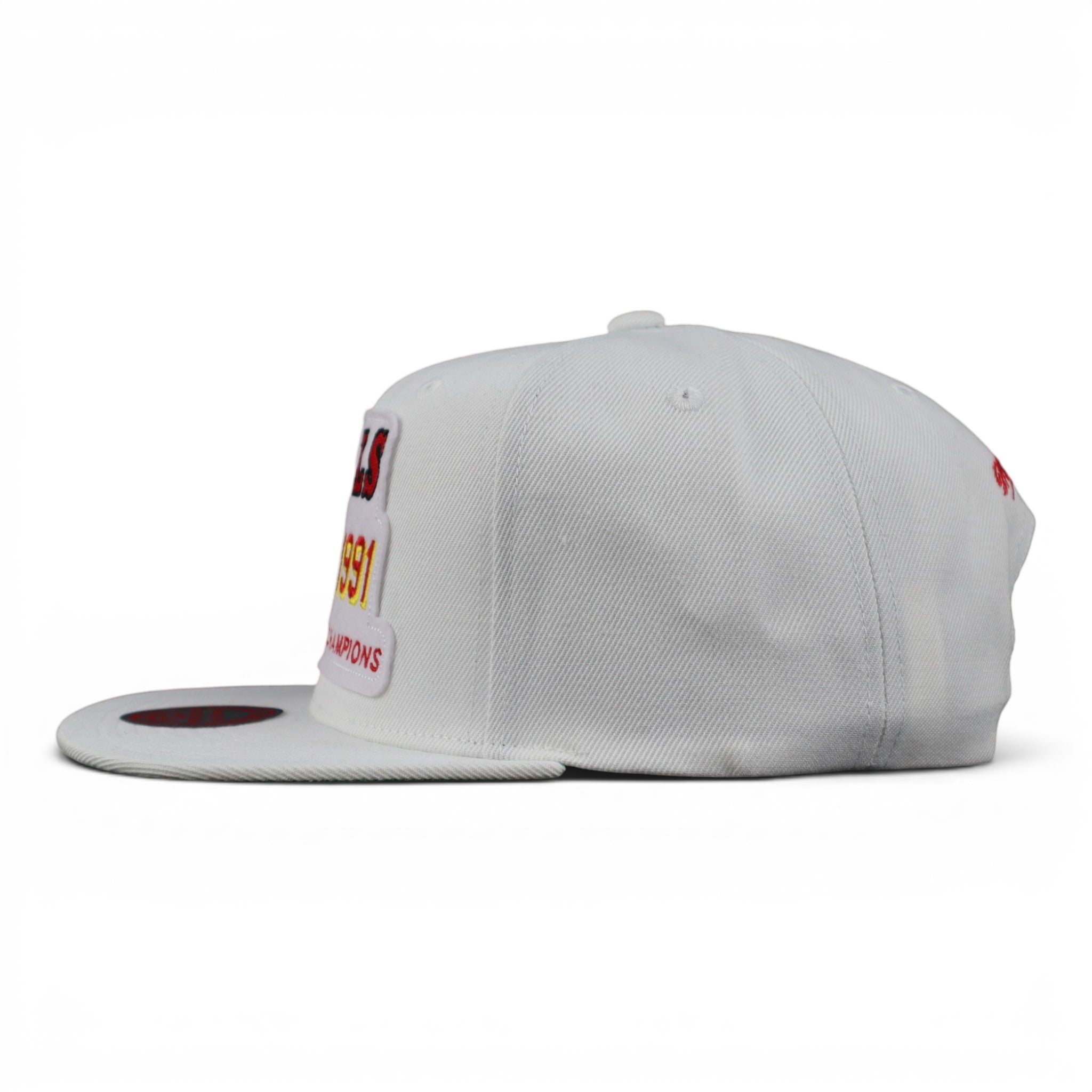 GORRA MITCHELL & NESS BULLS 91 CHAMPS HWC WHT