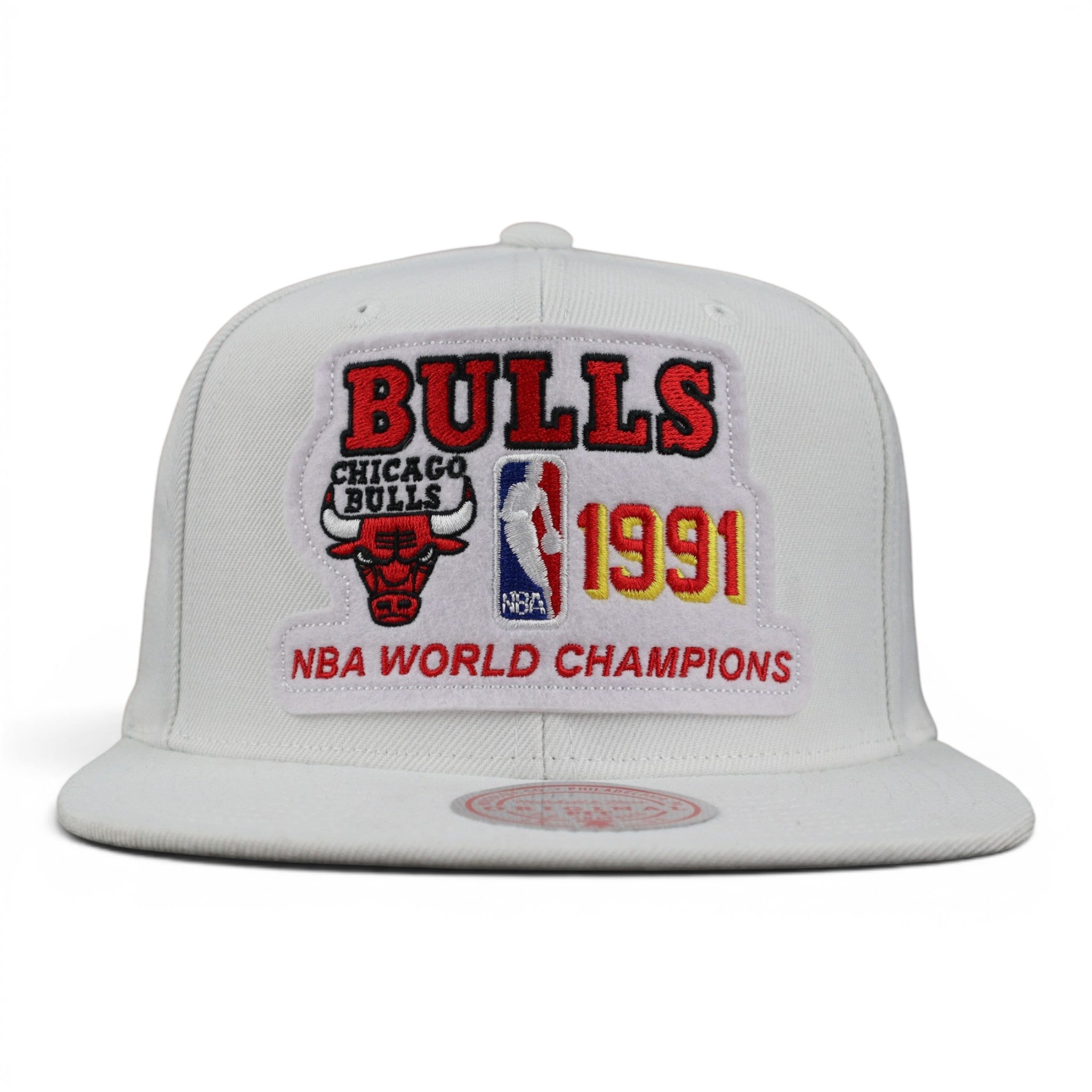GORRA MITCHELL & NESS BULLS 91 CHAMPS HWC WHT