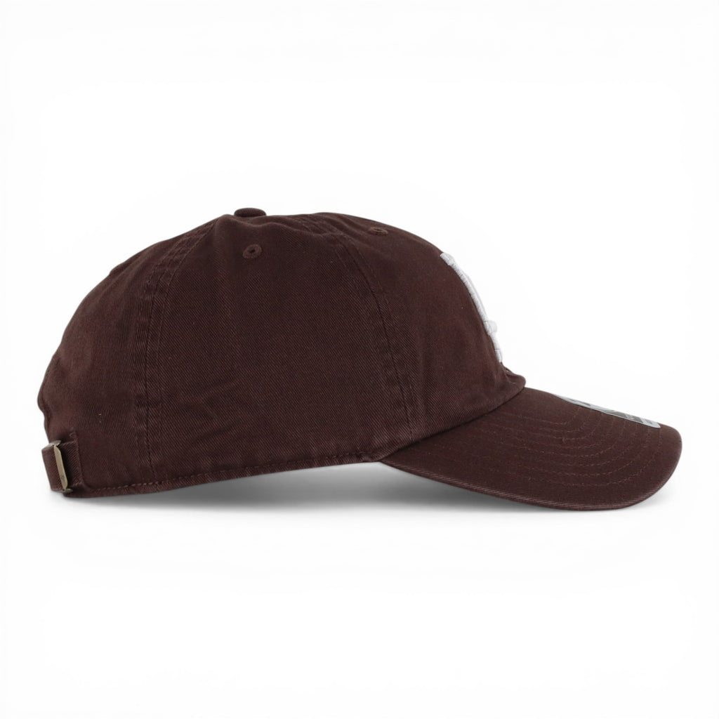 DODGERS CLEAN UP BROWN/WHT