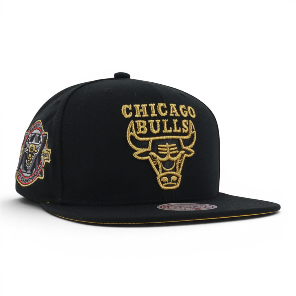 GORRA MITCHELL & NESS BULLS CORE VI BLK/GOLD NEON