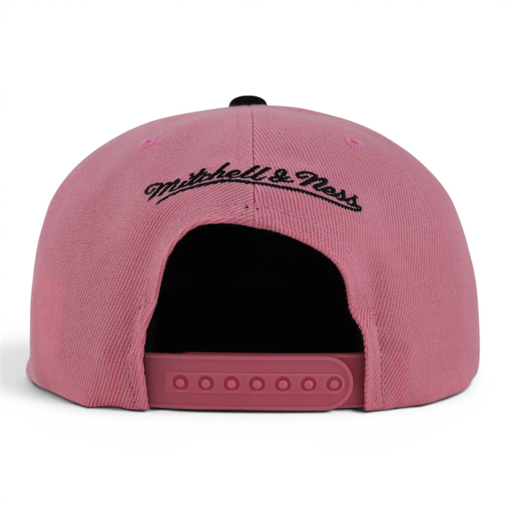 GORRA MITCHELL & NESS INTER MIAMI PINK/BLACK