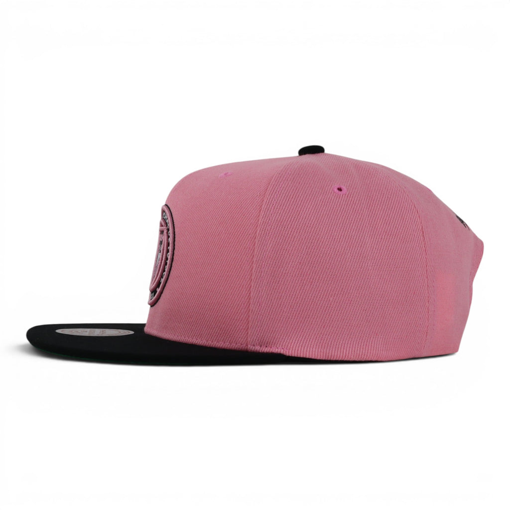 GORRA MITCHELL & NESS INTER MIAMI PINK/BLACK