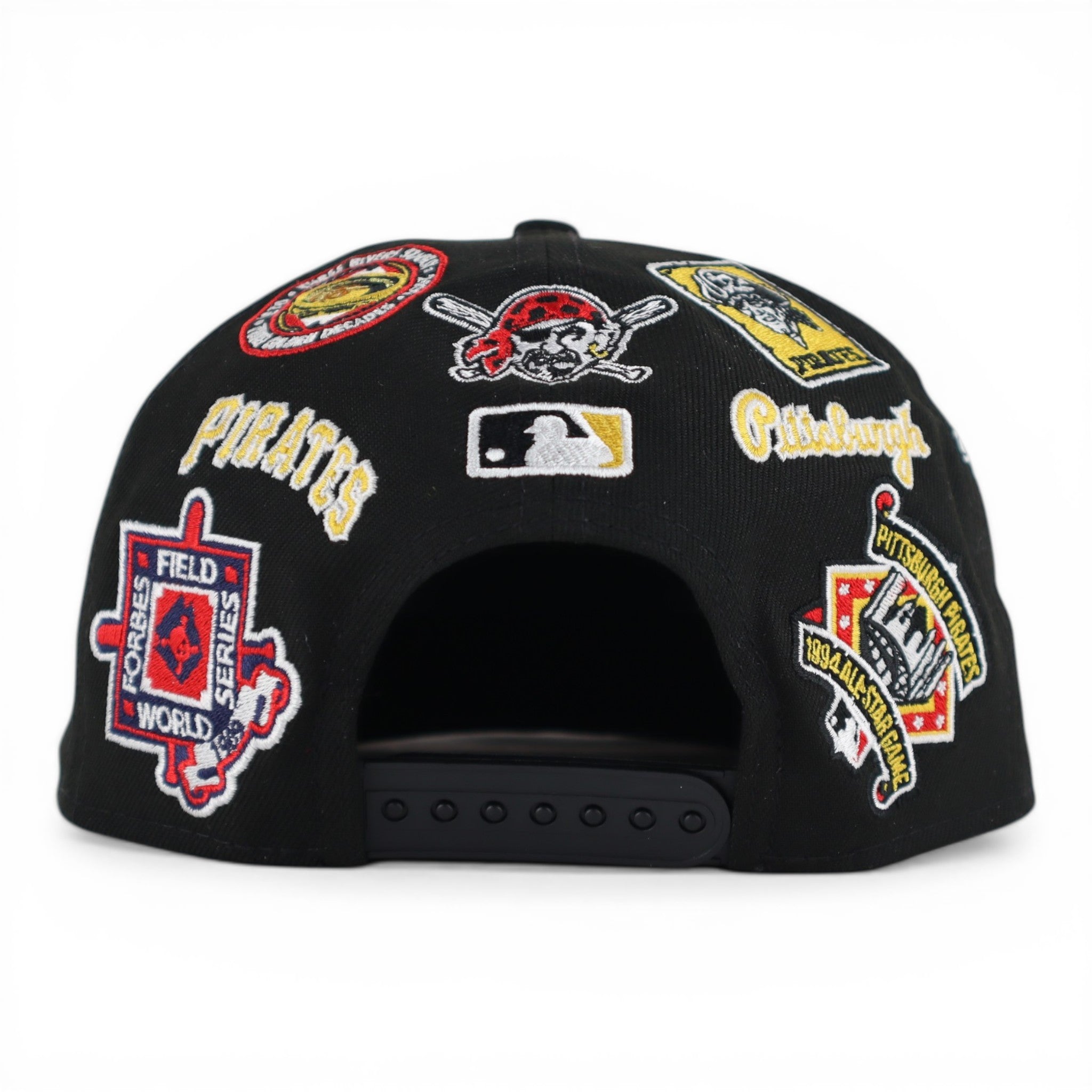 950 ALL OVER PIRATES