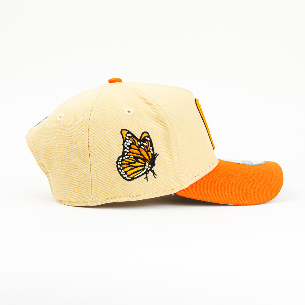 GORRA A FRAME NEW ERA MEXICO MARIPOSA MONARCA BEIGE/ORANGE