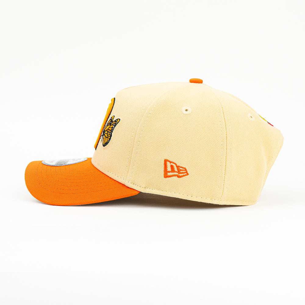 GORRA A FRAME NEW ERA MEXICO MARIPOSA MONARCA BEIGE/ORANGE