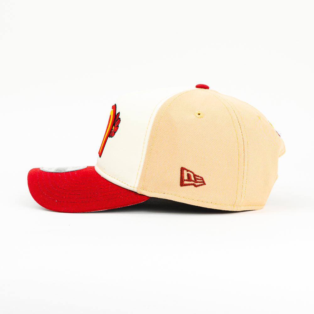 GORRA A FRAME NEW ERA MEXICO FLOR DALIA BEIGE/RED
