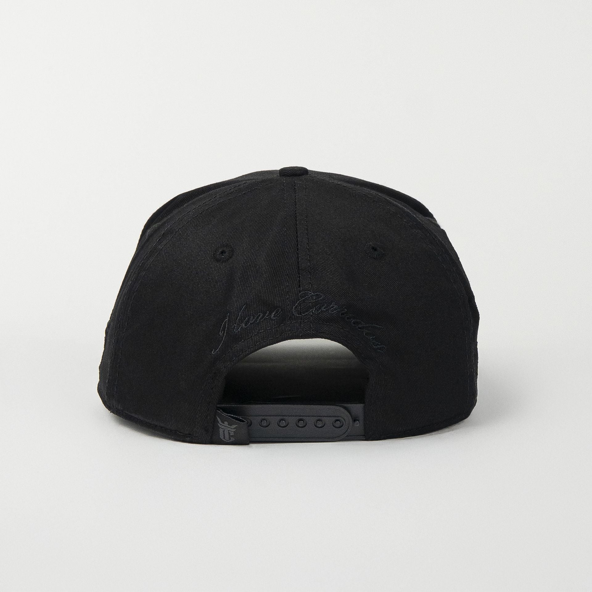 Gorra El Tiros Caps TUMBADO ALL BLACK de Tela | Snapback Visera Curva
