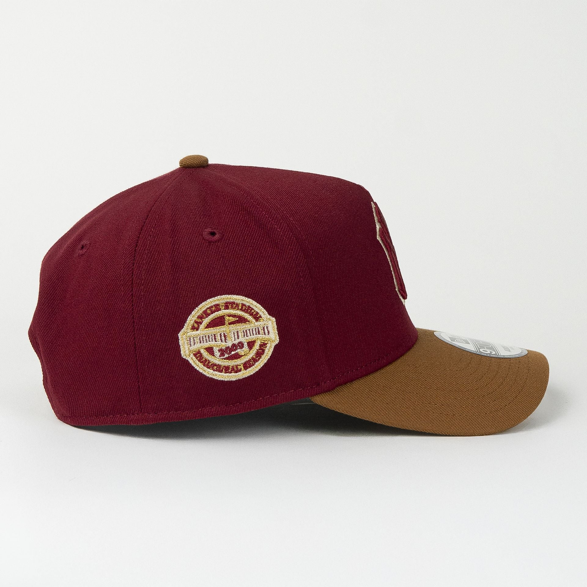 Gorra New Era A-Frame YANKEES 2000 SEASON WINE/BROWN 940F | Snapback Visera Curva