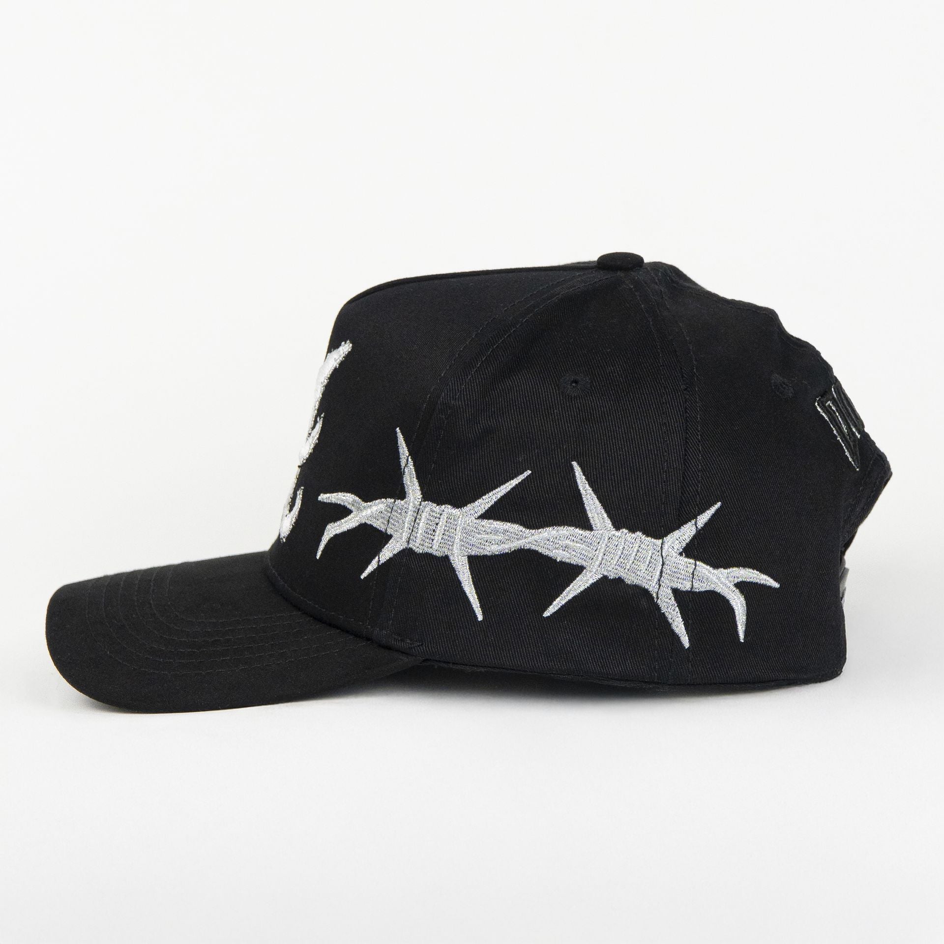 Gorra Don Hats BARBED WIRE BLACK/WHITE de Tela | Snapback Visera Larga