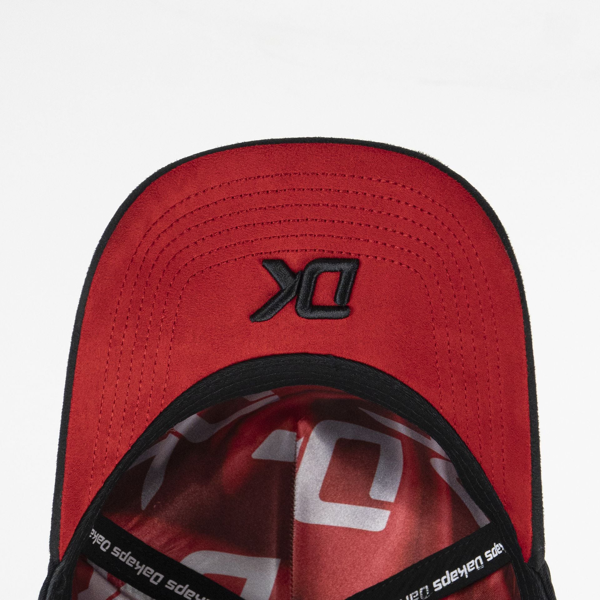 Gorra Dakaps NY LA BLACK/RED VISOR SUEDE | Snapback Visera Curva
