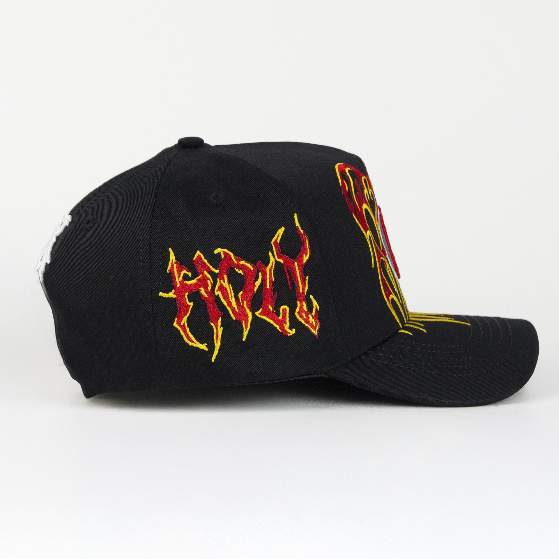 Gorra Rude Awakening HOLY SPIRIT FLAMES BLACK | Snapback Visera Curva