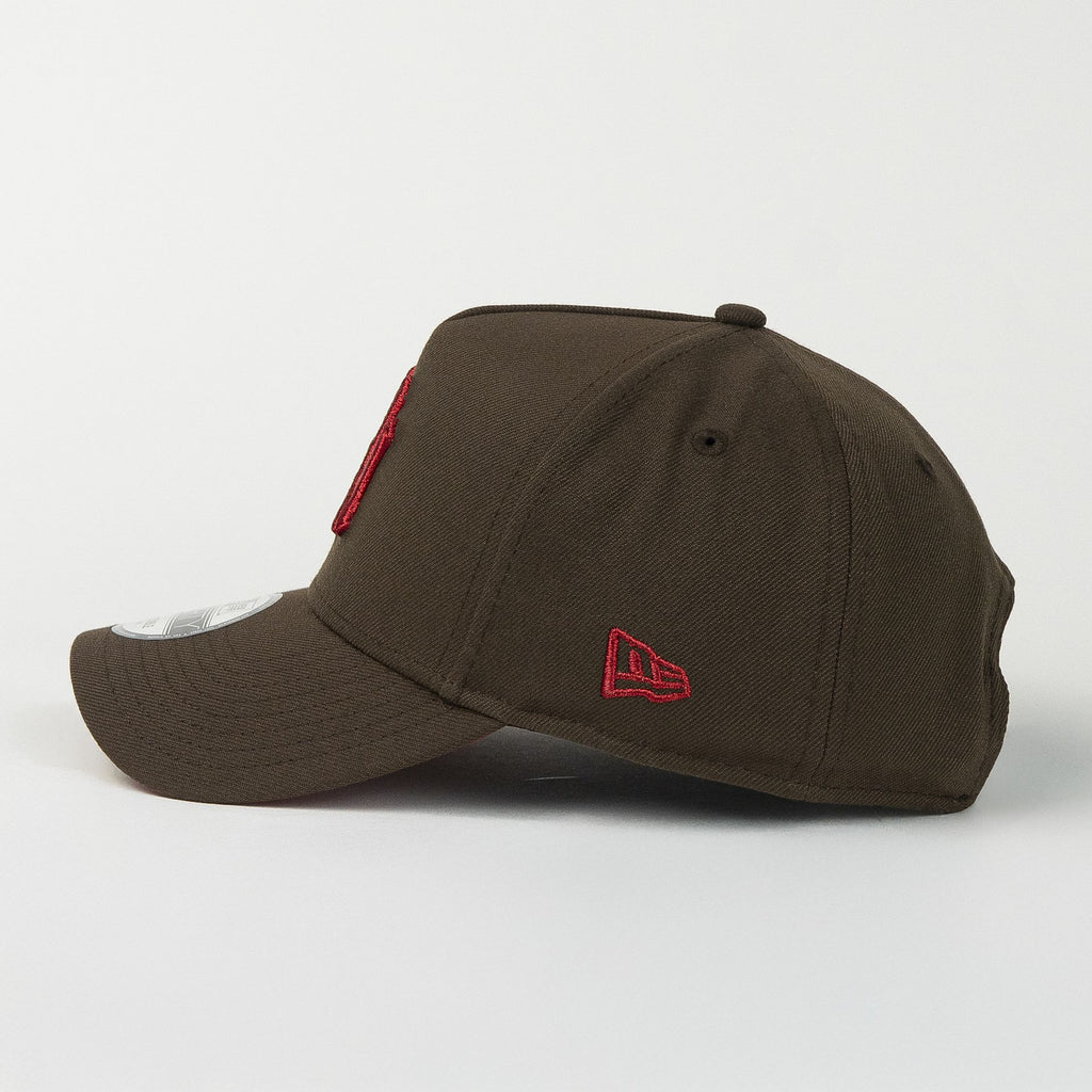Gorra New Era A-Frame YANKEES 50TH 1903–1952 BROWN 940F | Visera Curva Snapback