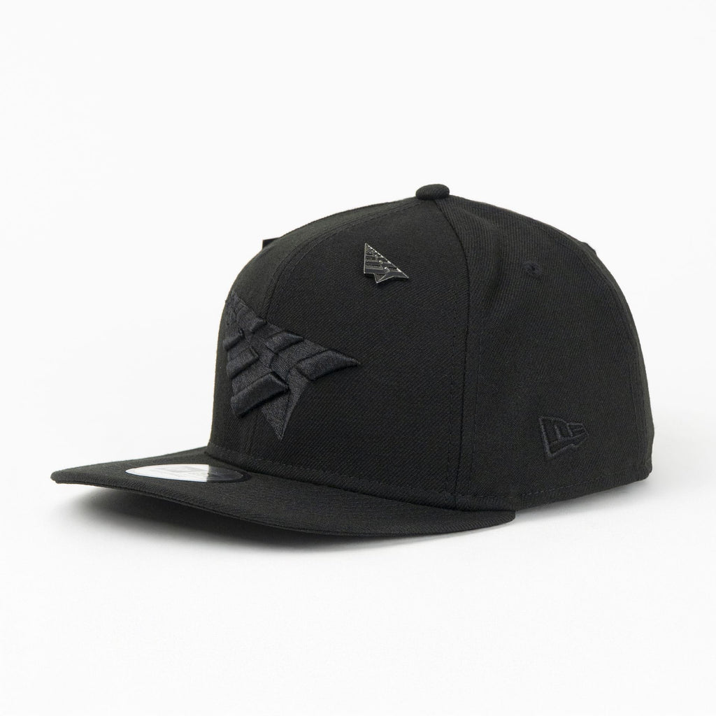 Gorra PAPER PLANE ALL BLACK | Snapback Visera Plana