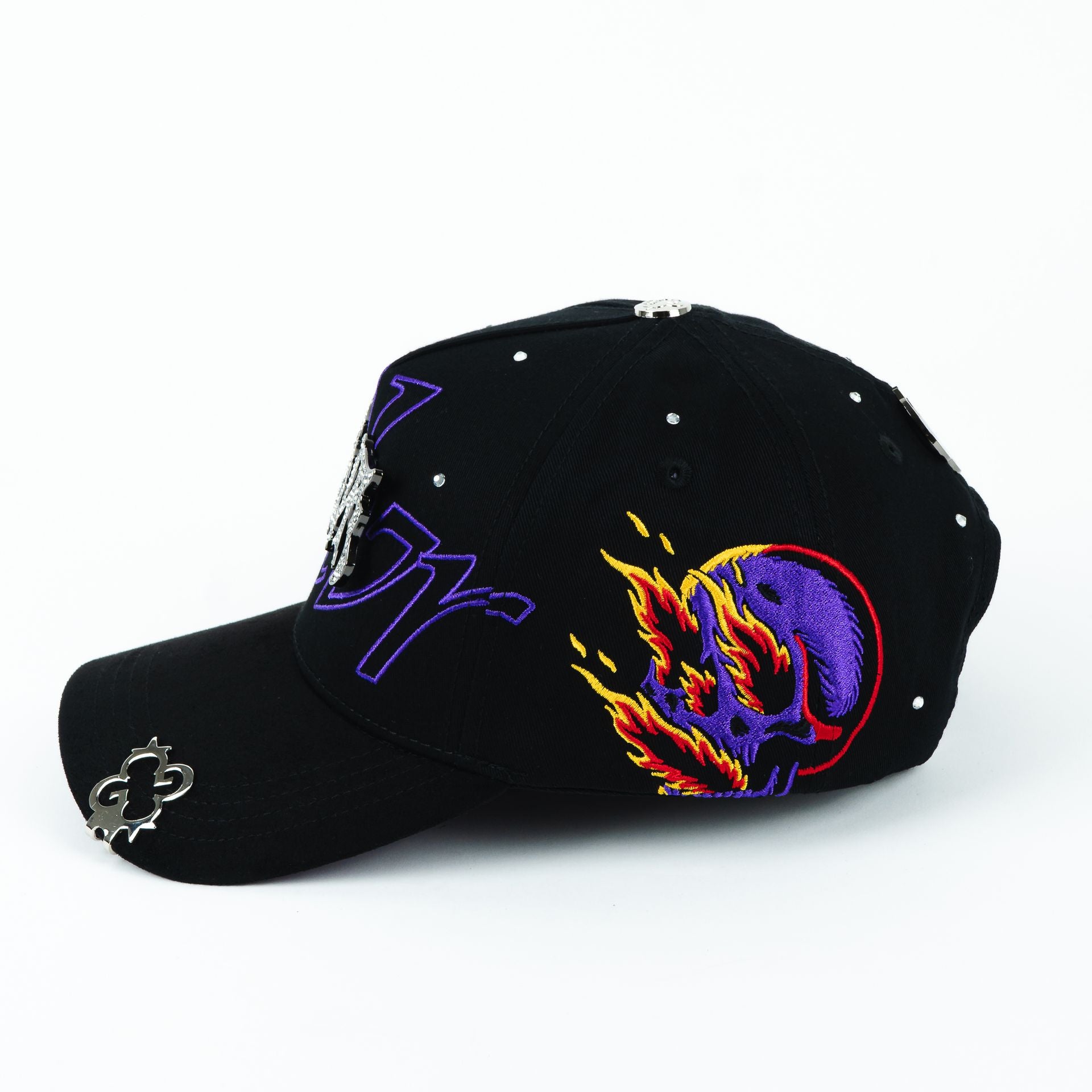 Gorra Clover Garments GOTIK BLACK de Tela | Snapback Visera Semicurva