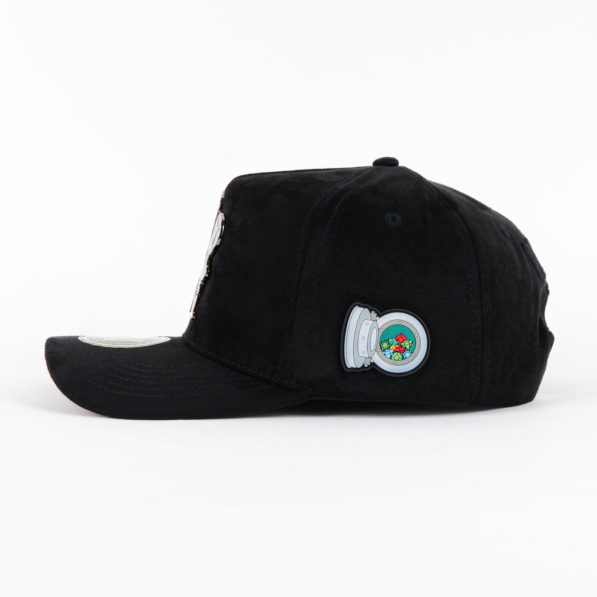 Gorra Mr Kash THE WORLD IS BLK SUEDE | Snapback Visera Curva