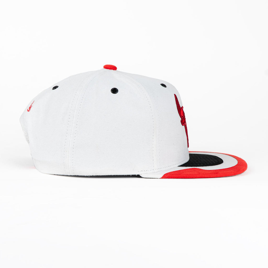 Gorra Mitchell & Ness BULLS DAY WHITE/RED | Visera Plana Snapback