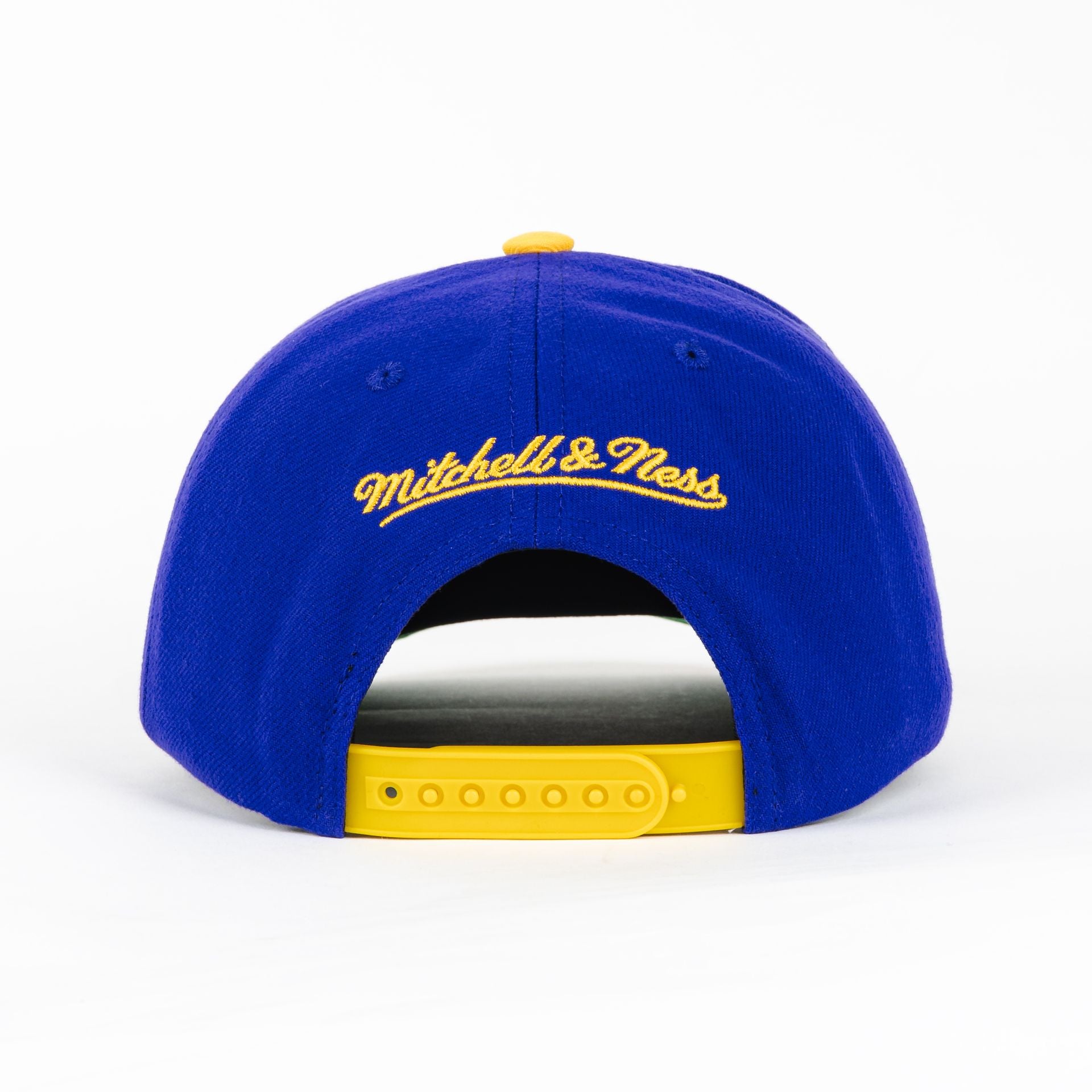 Gorra Mitchell & Ness LAKERS BOOM TEXT PURPLE/YELLOW | Visera Curva Snapback