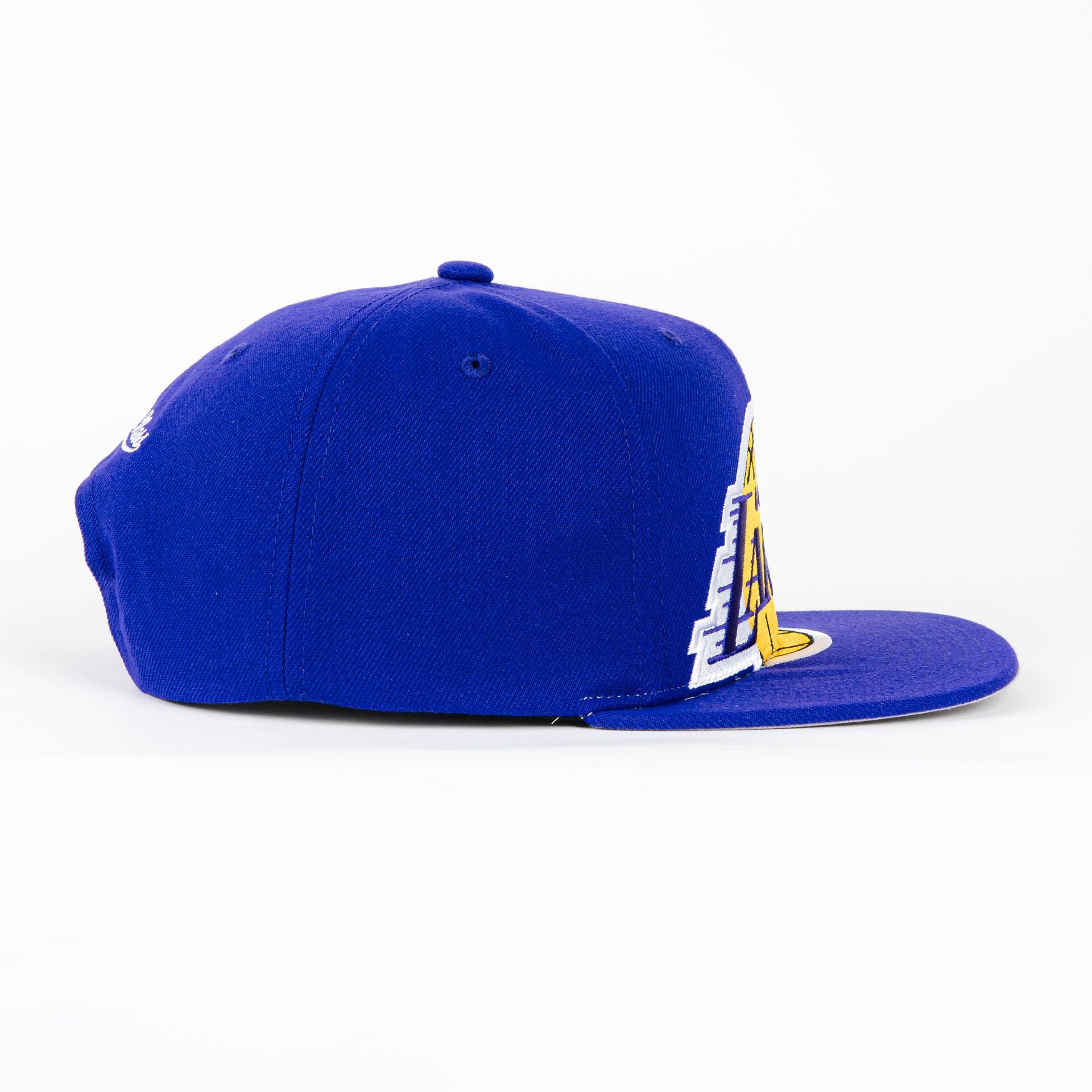 Gorra Mitchell & Ness LAKERS XL LOGO PURPLE | Visera Corta Snapback