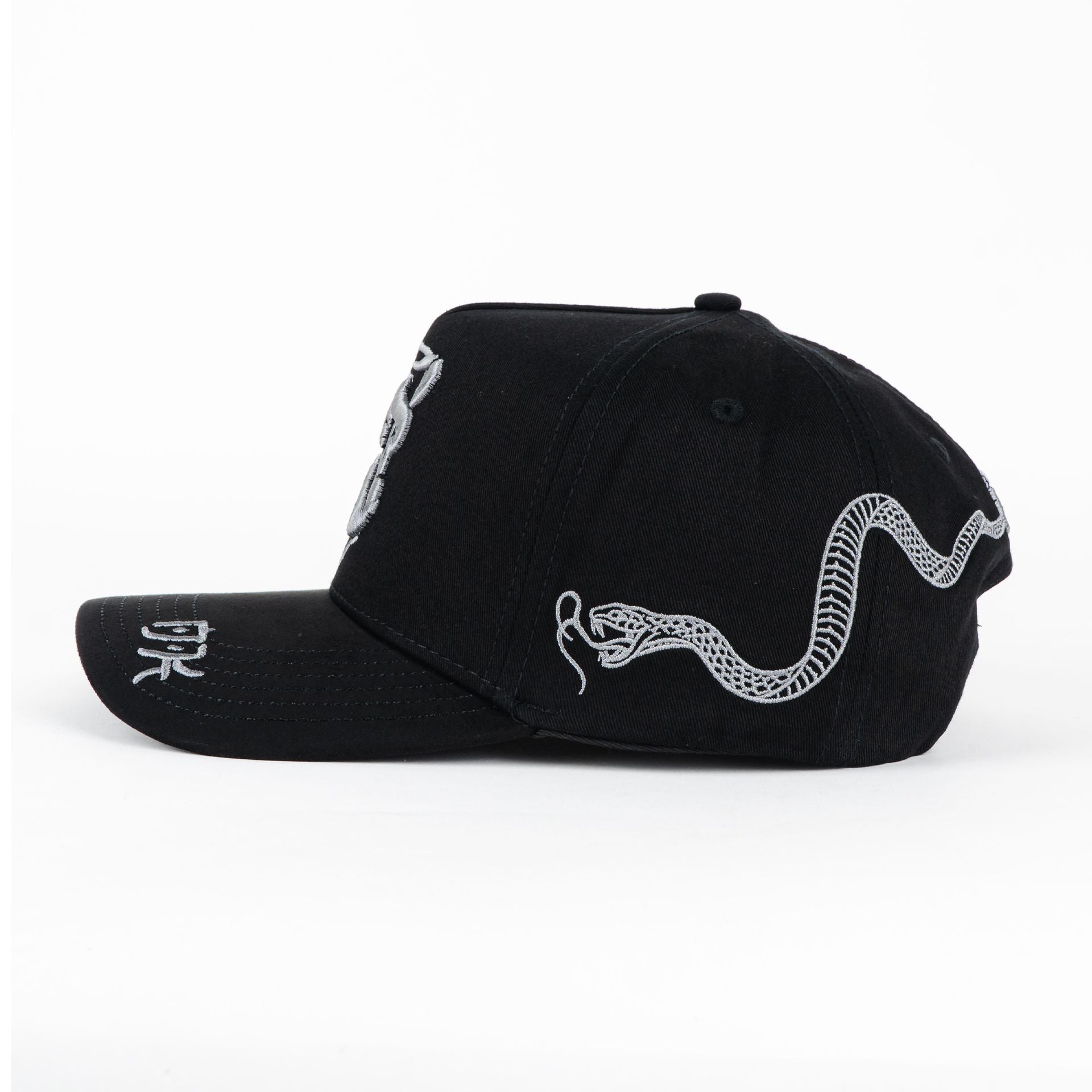 Gorra DAKAPS D SNAKES BLACK VISOR SUEDE | Snapback Visera Curva
