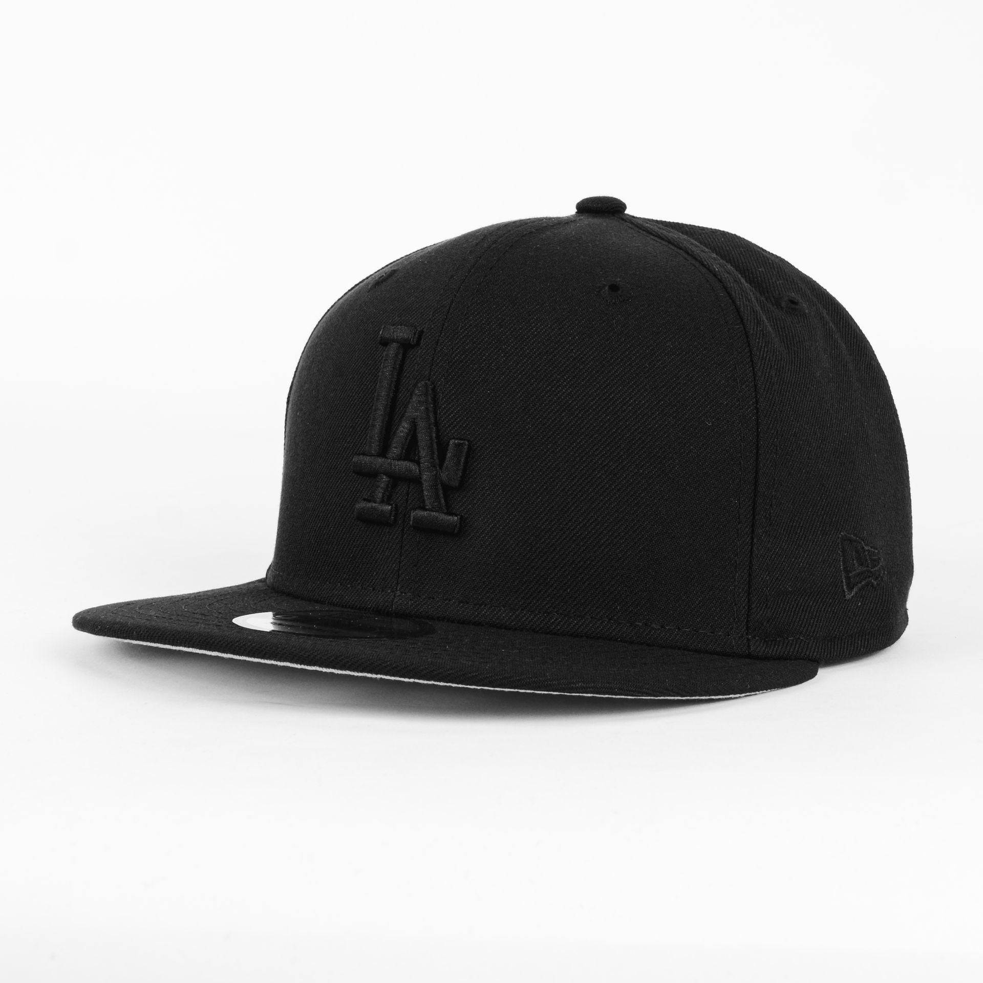Gorra New Era DODGERS BASIC ALL BLK | Visera Corta Plana Snapback
