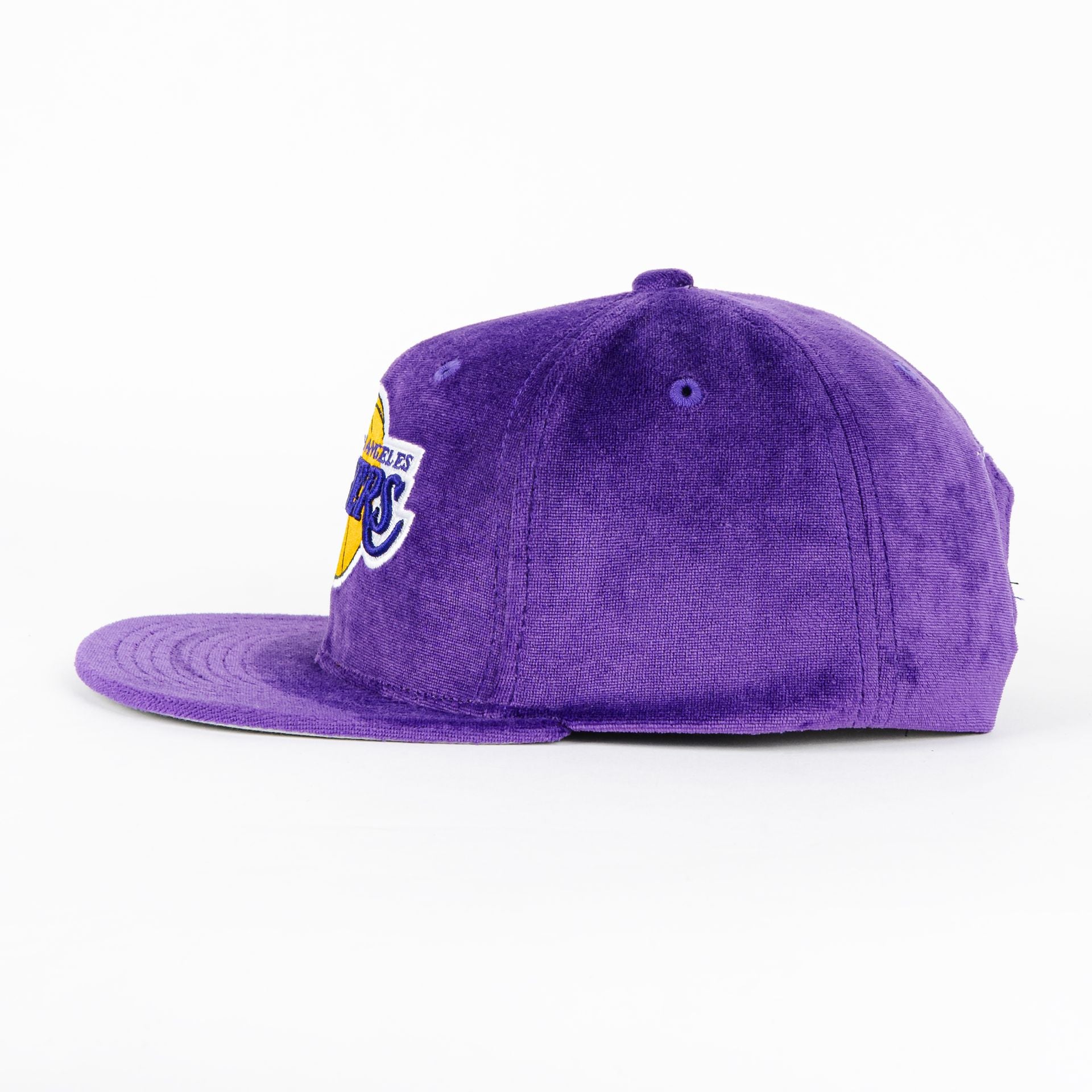 Gorra Mitchell & Ness LAKERS TC VELOUR PURPLE SUEDE | Visera Plana Snapback