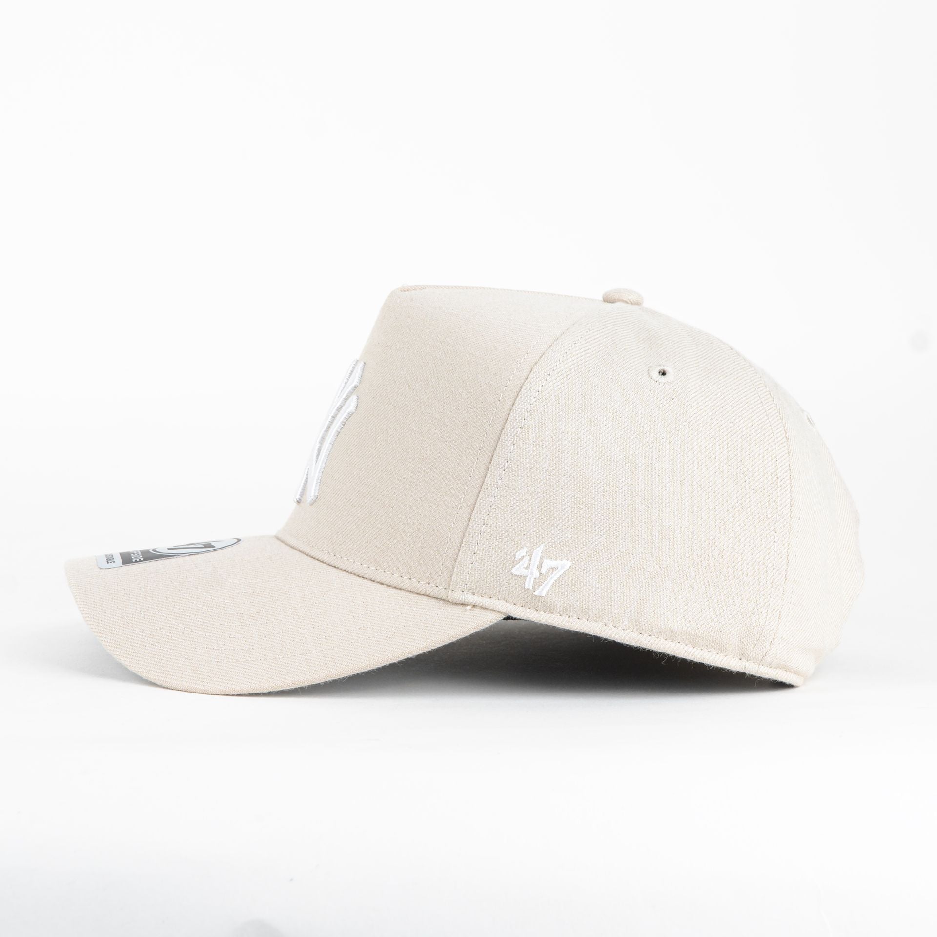 Gorra 47 Brand YANKKEES OFFSIDE BONE | Snapback Visera Semicurva