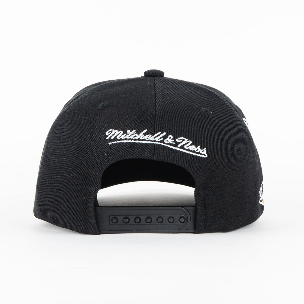 Gorra Mitchell&Ness HEAT BORN TO WIN BLACK | Snapback Visera Semicurva