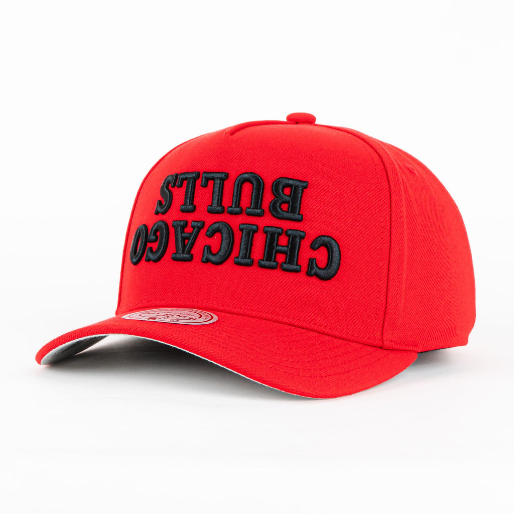 Gorra Mitchell&Ness BULLS UPSIDE PRO RED | Snapback Visera Semicurva
