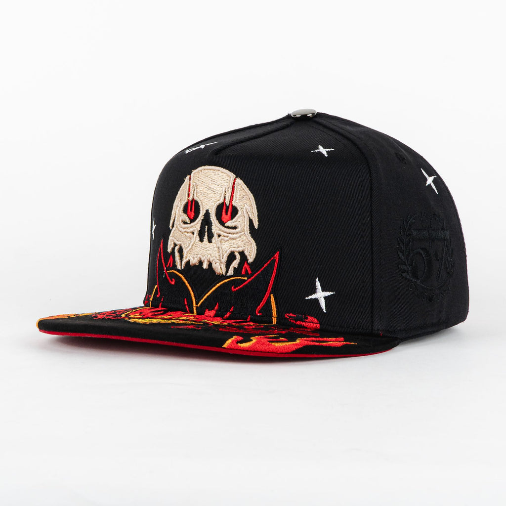 Gorra 5.7 SKULL FIRE HEART BLK | Snapback Visera Plana