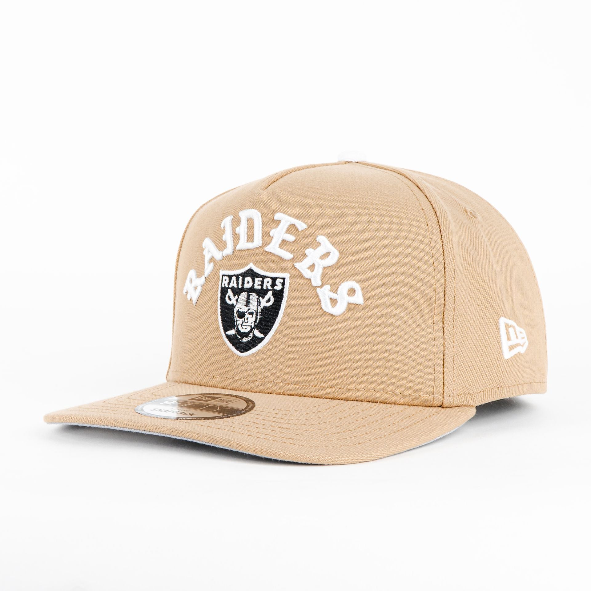 Gorra New Era A-Frame RAIDERS 60TH BEIGE 950F | Snapback Visera Semicurva