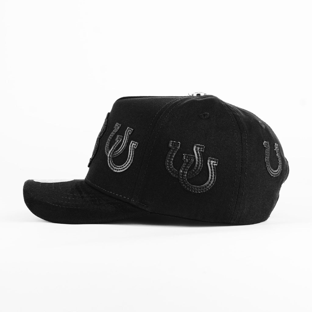 Gorra Sombrero Blanco HUELLA NEGRA | Snapback Visera Semicurva
