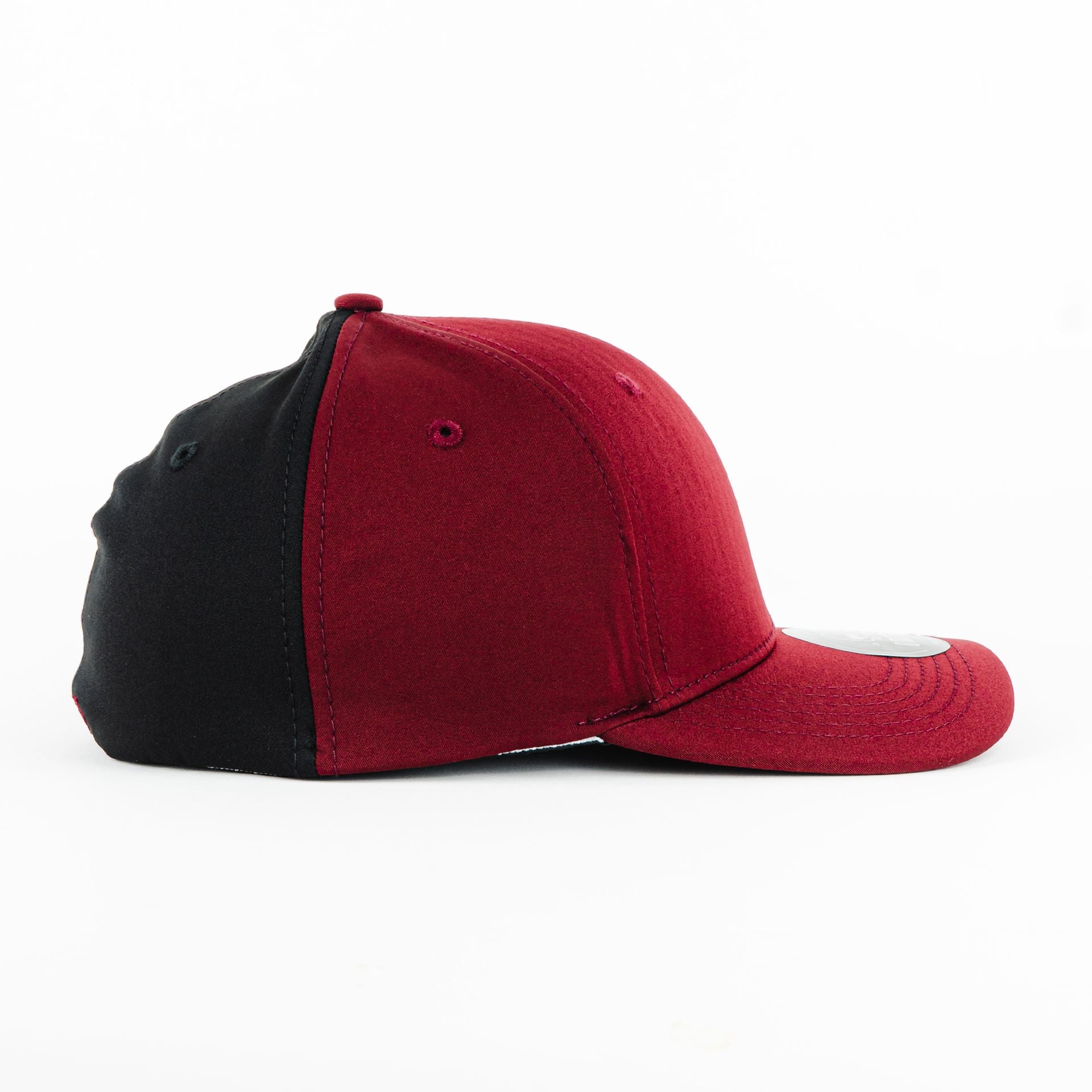 Gorra OMEE CHOMIUM BURGUNDY | Visera Semicurva Cerrada UNITALLA