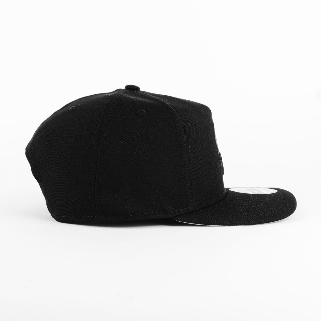 Gorra New Era ORIOLES ALL BLACK 950F | Snapback Visera Semicurva