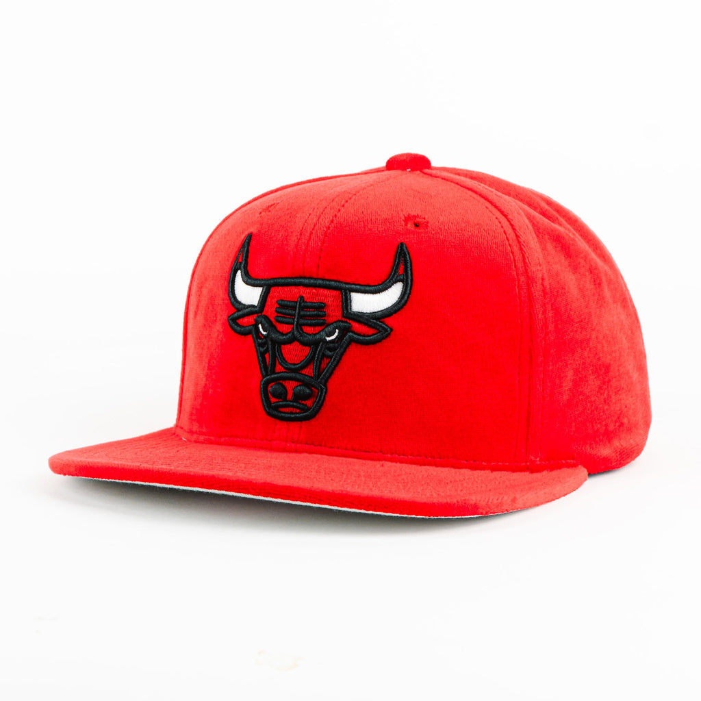 Gorra Mitchell&Ness BULLS TC VELOUR RED SUEDE | Snapback Visera Plana