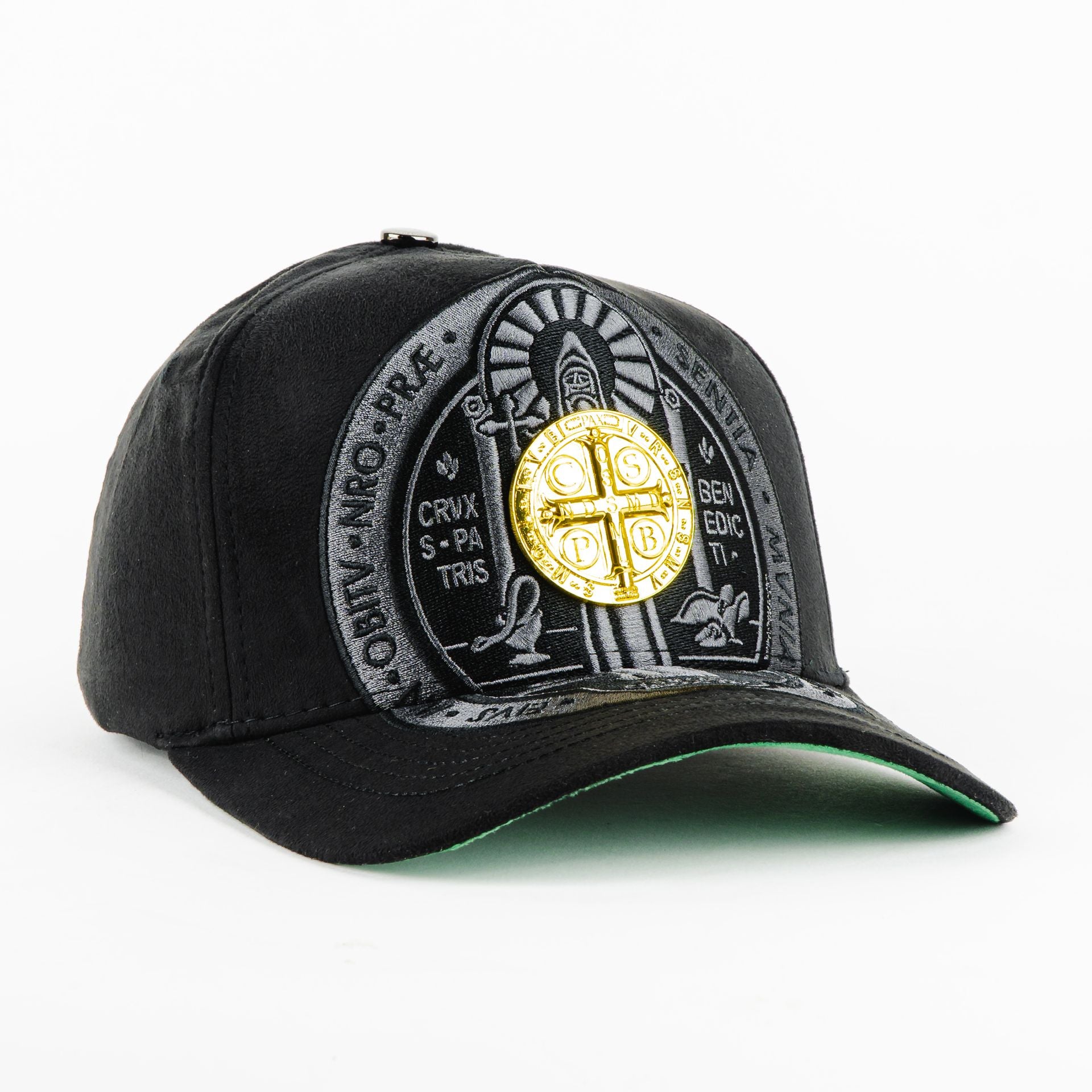 Gorra 5.7 SAINT BENEDICT CURVA BLACK | Snapback Visera Curva