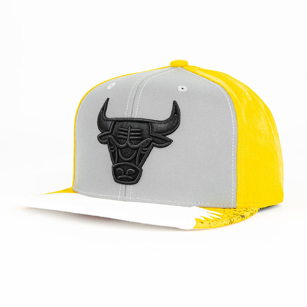 Gorra Mitchell&Ness BULLS DAY 5 YELL/WHT | Snapback Visera Plana