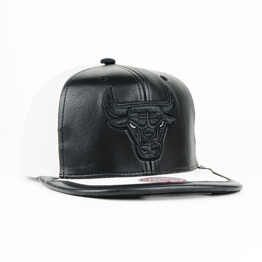 Gorra Mitchell&Ness BULLS DAY ONE WHT/BLK | Snapback Visera Plana