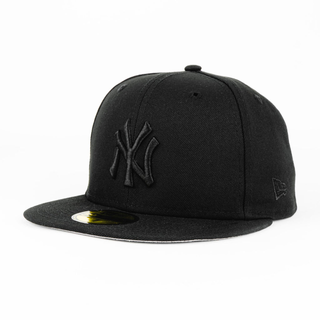 Gorra New Era YANKEES CLASS, ALL BLACK | CERRADA Visera Plana