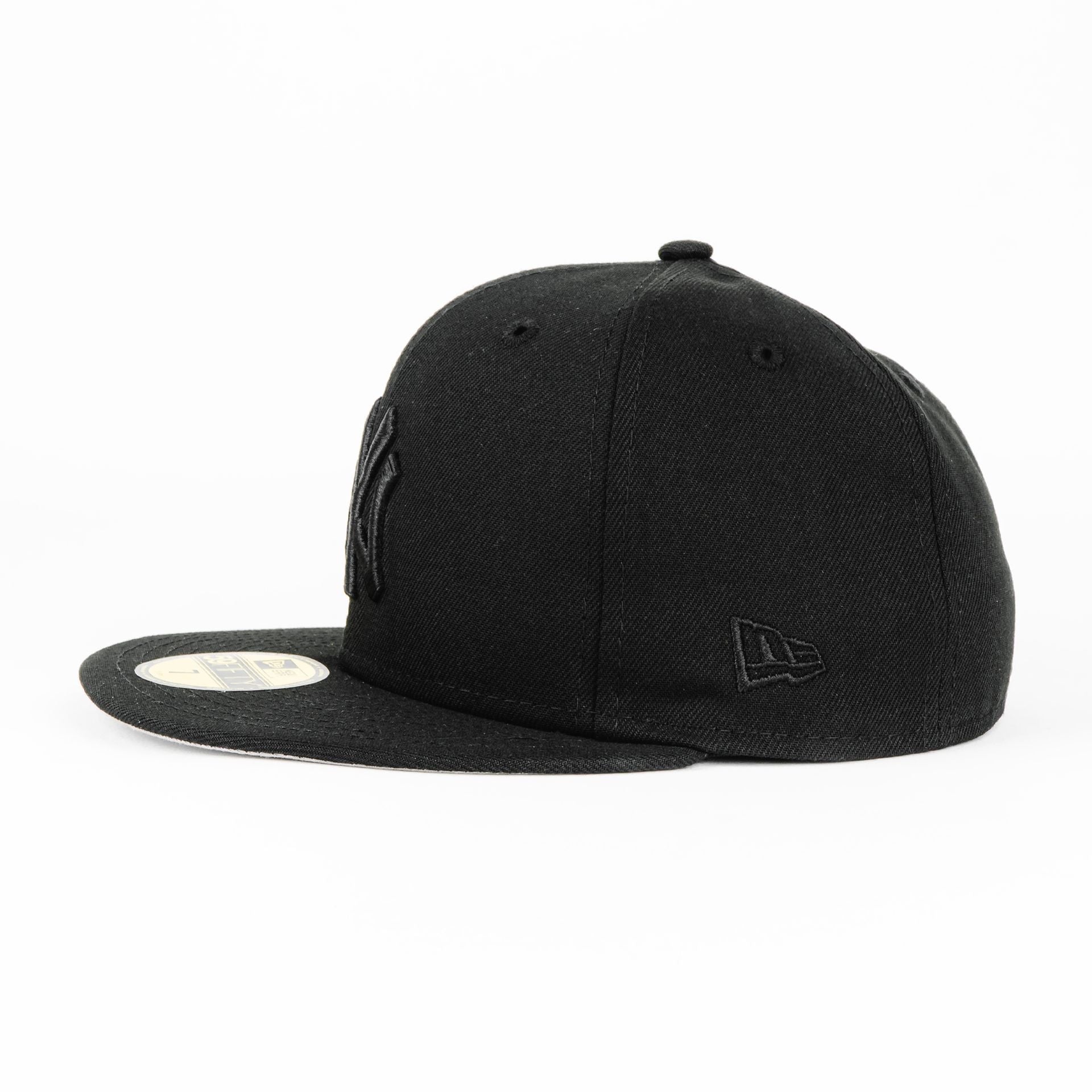 Gorra New Era YANKEES CLASS, ALL BLACK | CERRADA Visera Plana