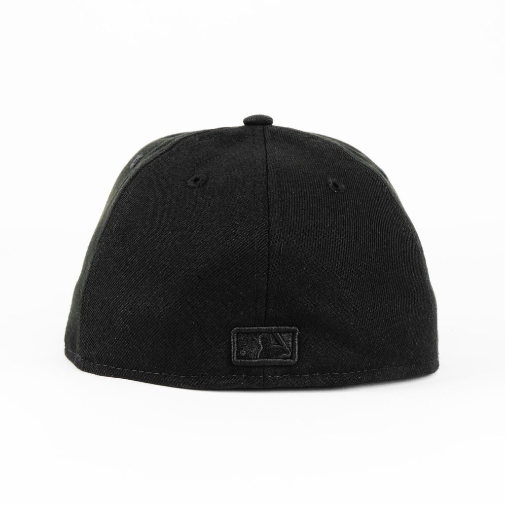 Gorra New Era ANGELS ALL BLACK | CERRADA Visera Plana