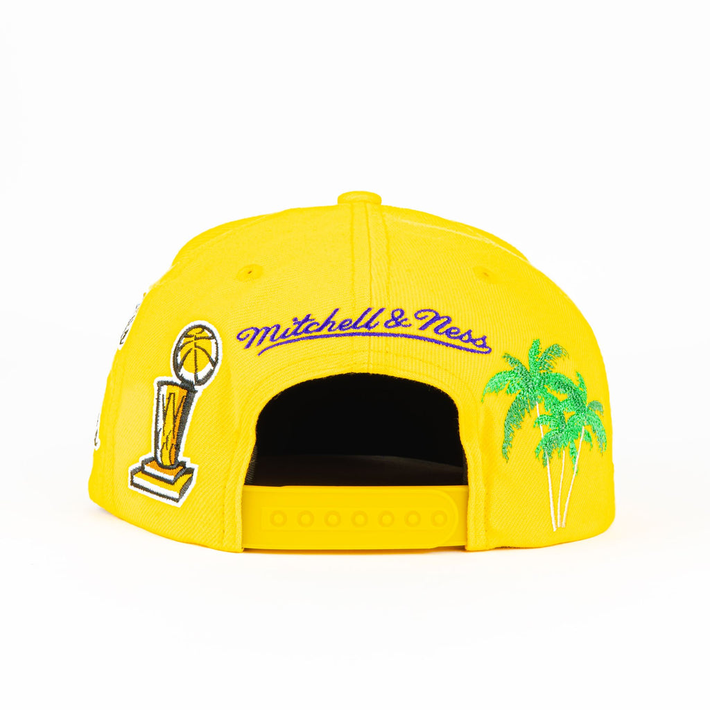 Gorra Mitchell&Ness LAKERS CHAMP PATCH GOLD | Snapback Visera Plana