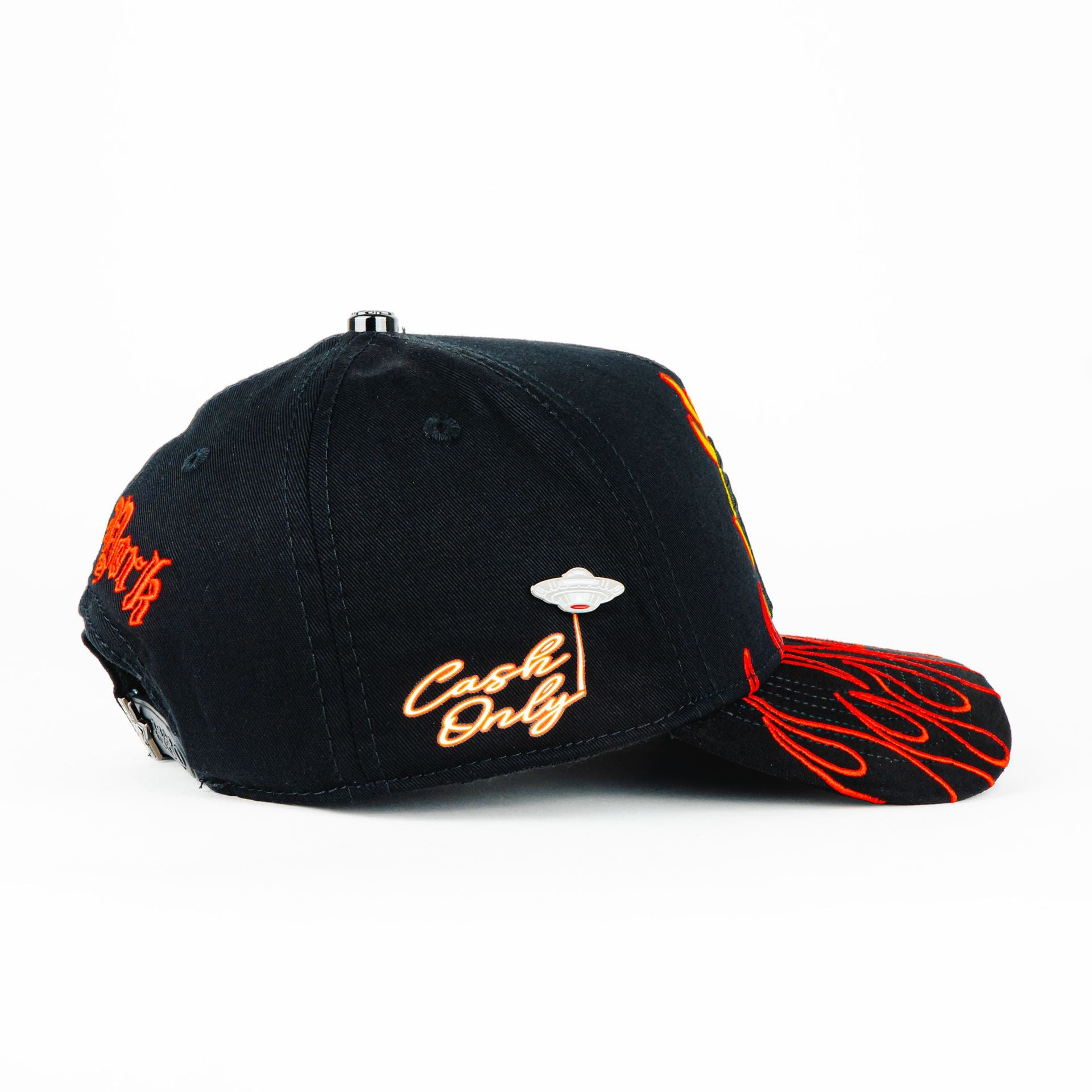Gorra Cash Only NY FLAMES RED BLACK | Snapback Visera Curva