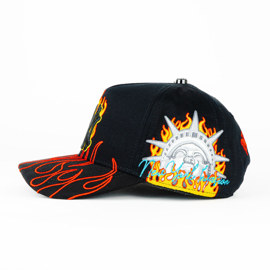 Gorra Cash Only NY FLAMES RED BLACK | Snapback Visera Curva