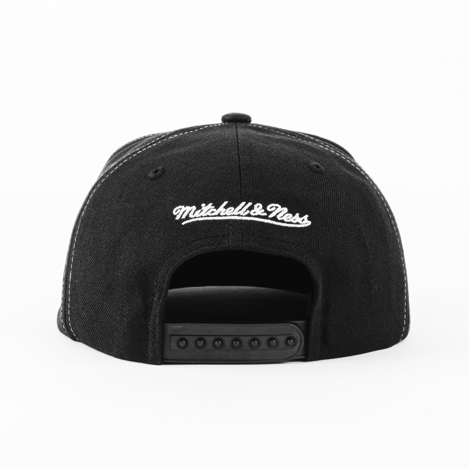 Gorra Mitchell&Ness PADRES TRIFECTA BLK/WHT | Snapback Visera Plana