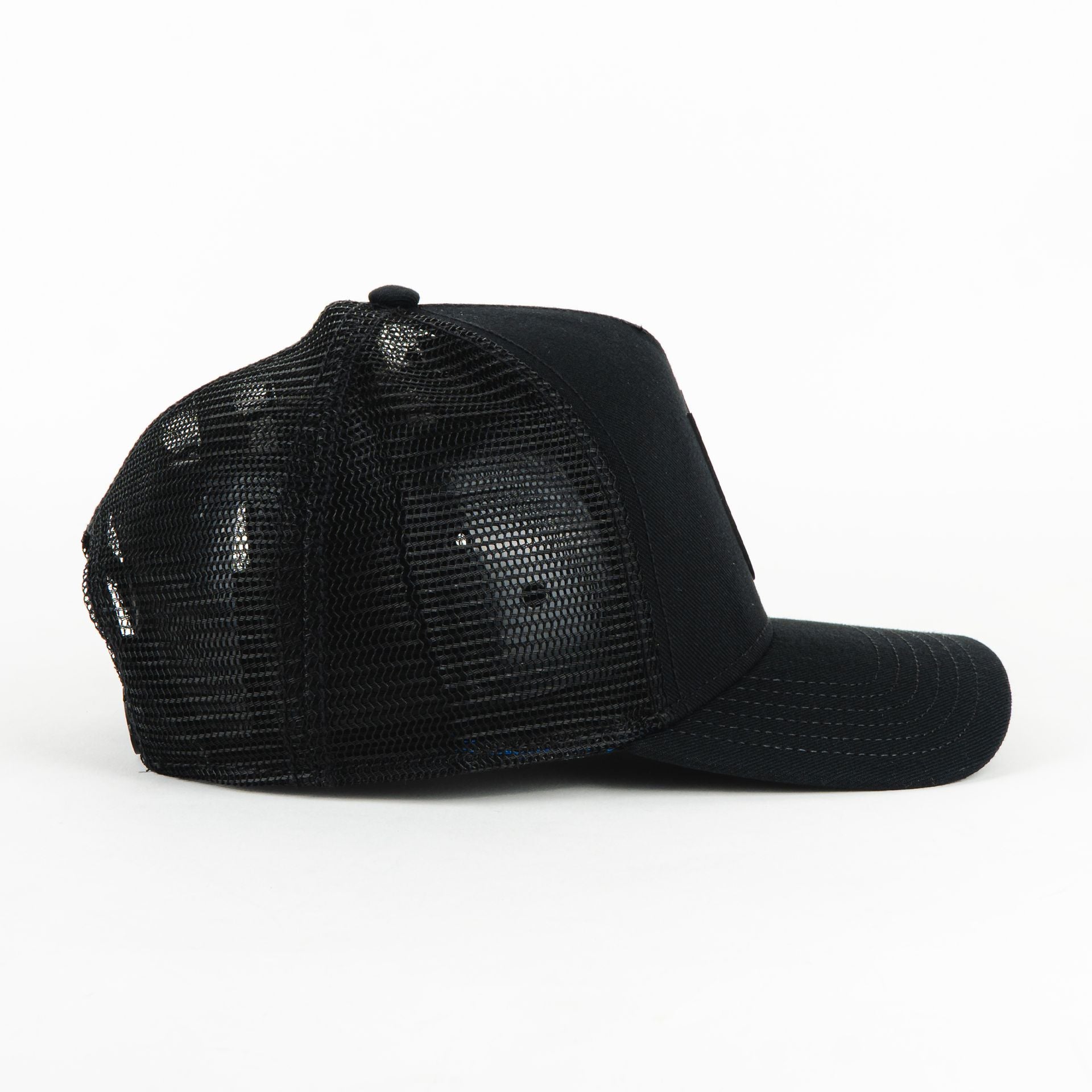 CULT SHIMUCHAN ALL BLACK