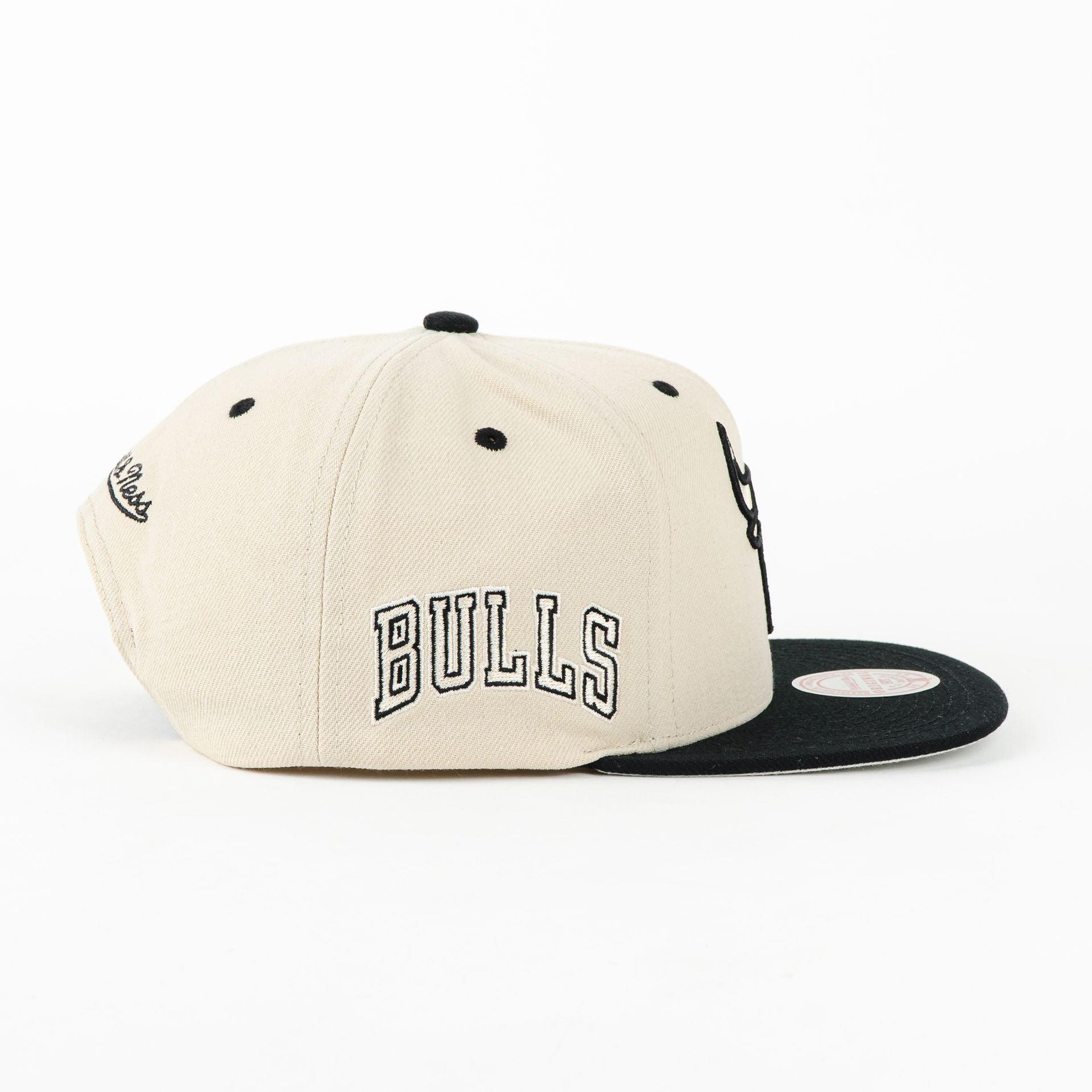 BULLS EVERGREEN CREAM/BLK