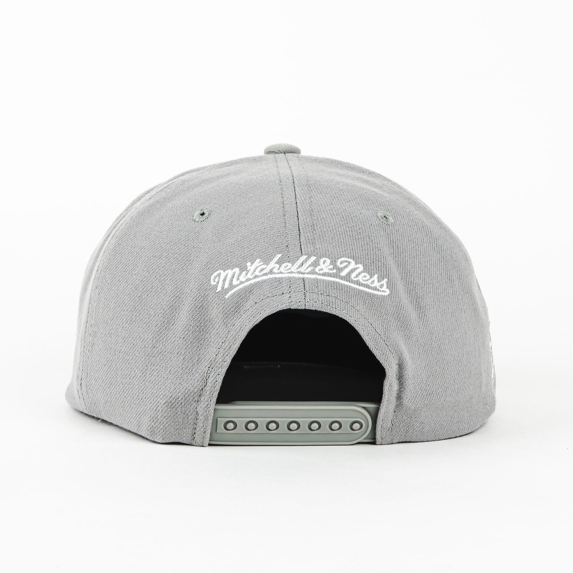 BULLS EVERGREEN GREY