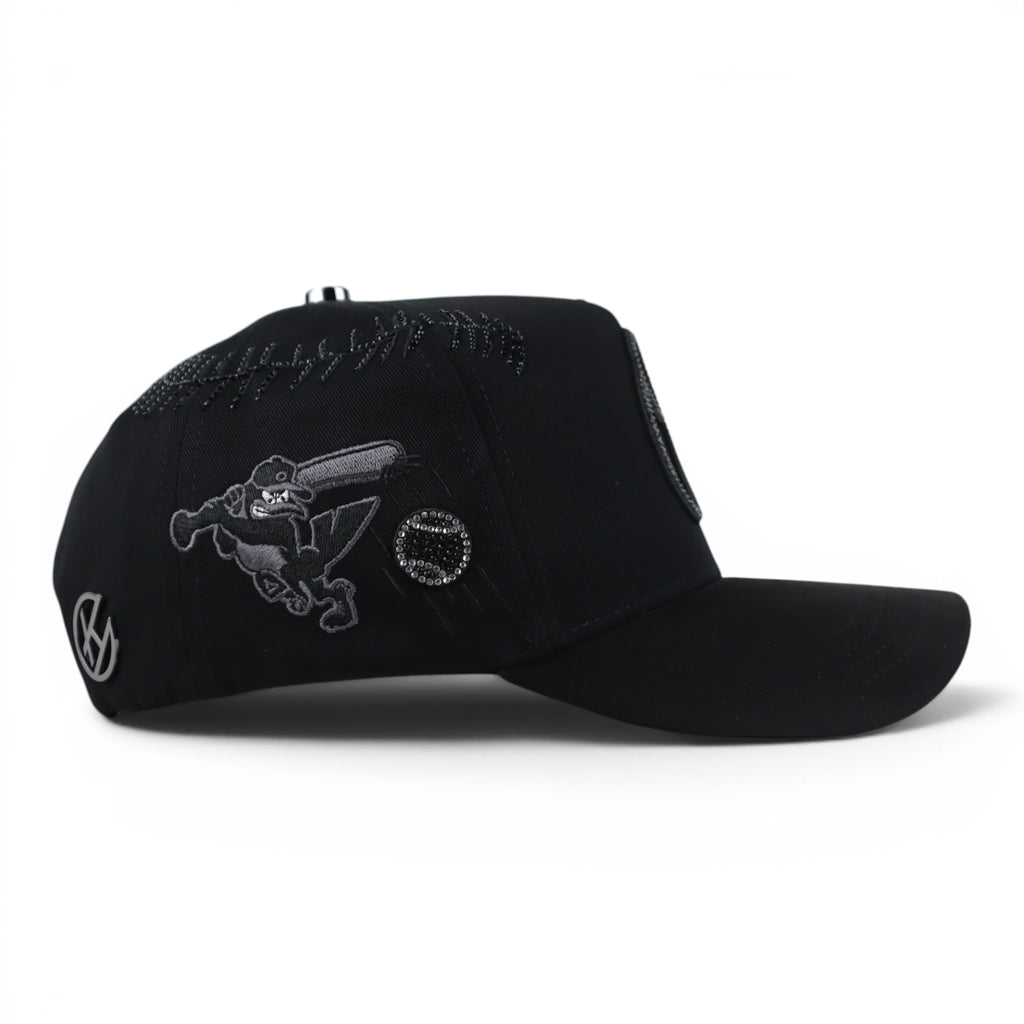 GORRA BIGG BOSS ORIOLES CRISTALS VISOR SUEDE BLACK
