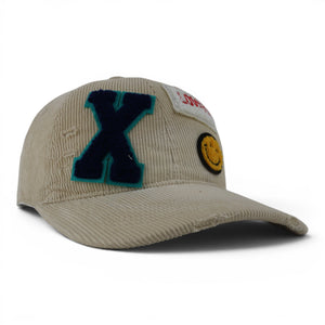 GORRA BEIGE X LOVED